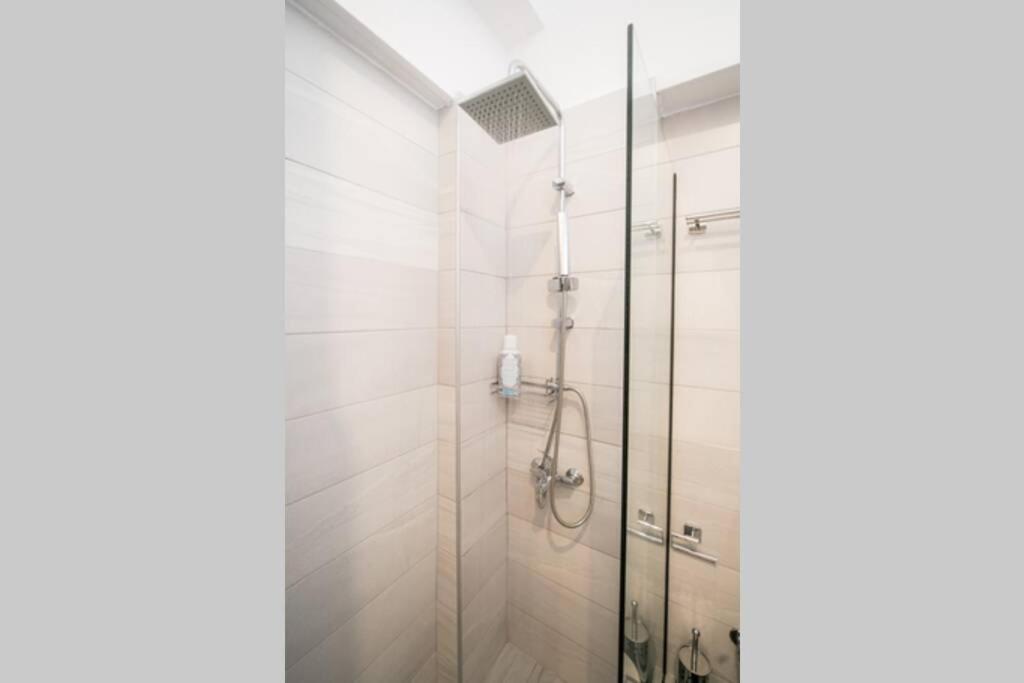 Belajo Central Apartment And Jacuzzi !! Volos Exterior photo