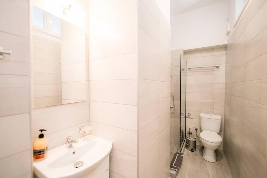 Belajo Central Apartment And Jacuzzi !! Volos Exterior photo