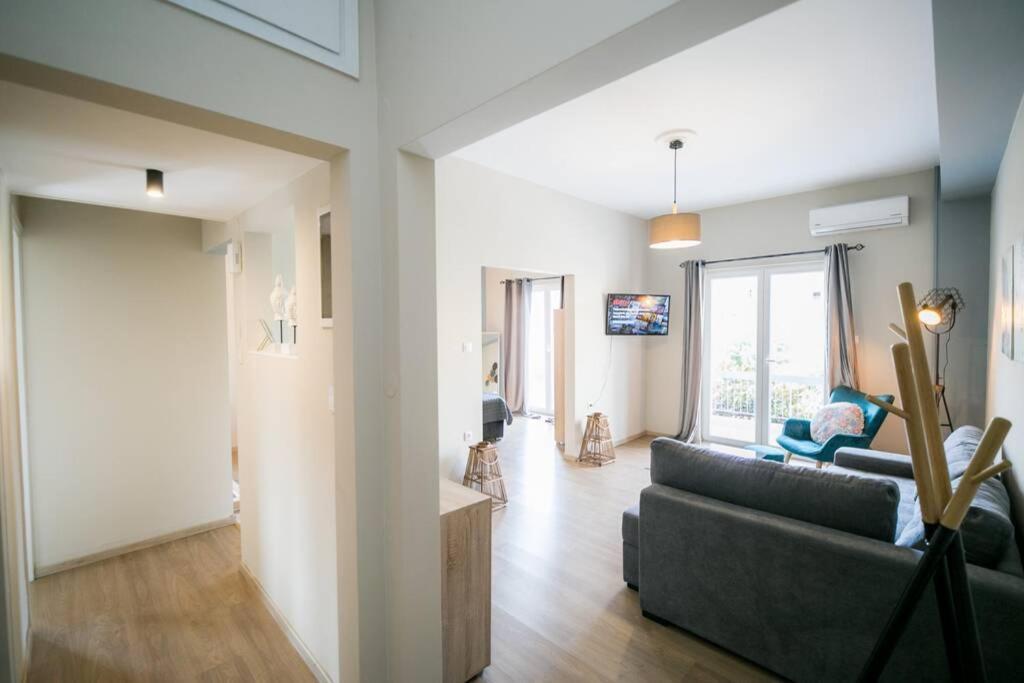 Belajo Central Apartment And Jacuzzi !! Volos Exterior photo